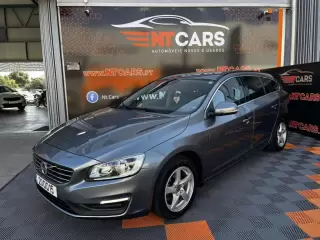 Volvo V60 2.0 D2 Momentum Drive — fotografia 1