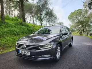 VW Passat Variant 2.0 TDi Highline DSG — fotografia 1