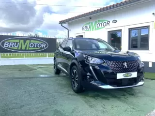 Peugeot 2008 1.2 PureTech Allure Pack EAT8 — fotografia 1
