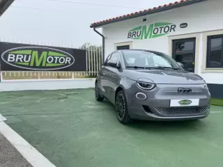 Fiat 500 e LA PRIMA BY BOCELLI — fotografia 1