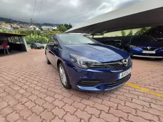 Opel Astra Caravan Design Tech — fotografia 1