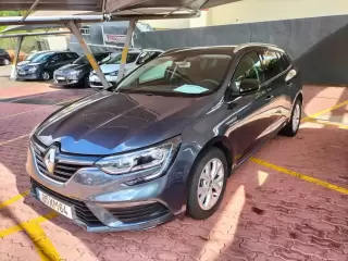 Renault Mégane Sport Tourer 1.5 dCi Limited — fotografia 1