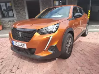 Peugeot 2008 1.2 PureTech Active Pack — fotografia 1