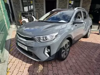 Kia Stonic 1.2 Urban — fotografia 1