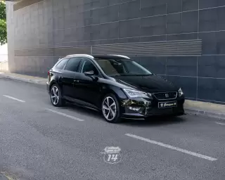 Seat Leon ST 2.0 TDI S&S DSG FR — fotografia 1