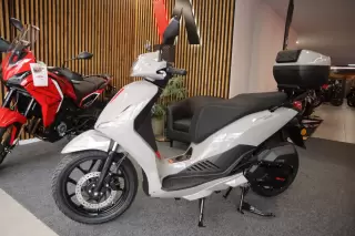 SWM ATX 125 C-FLY 125 — fotografia 1