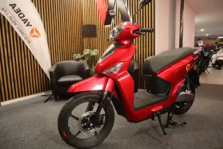 Yadea E8S VOLTGUARD — fotografia 1