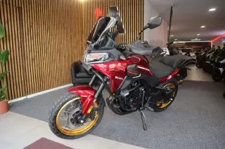 SWM VERSANTE 550 — fotografia 1