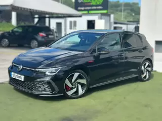 VW Golf 2.0 TSI GTI — fotografia 1