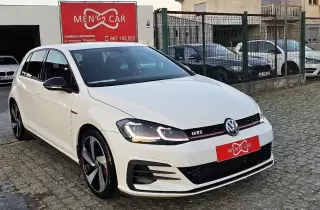 VW Golf 2.0 TSI GTI Performance — fotografia 1