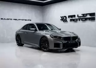 BMW M2 Auto — fotografia 1