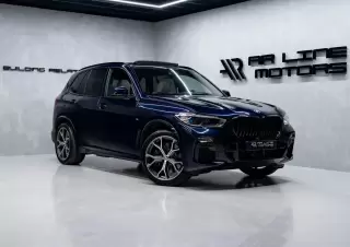 BMW X5 Xdrive45e — fotografia 1