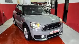 MINI Countryman Cooper SE ALL4 Auto — fotografia 1