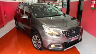 Peugeot 2008 1.2 PureTech Allure — fotografia 1
