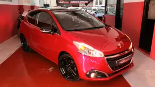 Peugeot 208 1.2 PureTech GT Line — fotografia 1