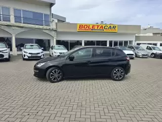 Peugeot 308 1.6 BlueHDi Allure — fotografia 1