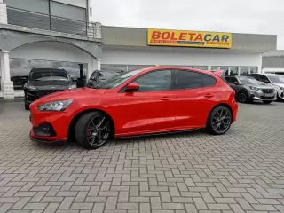 Ford Focus 2.3 EcoBoost ST X — fotografia 1