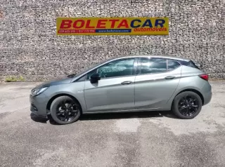 Opel Astra 1.2 T Ultimate S/S — fotografia 1