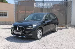 BMW X1 25 e xDrive — fotografia 1