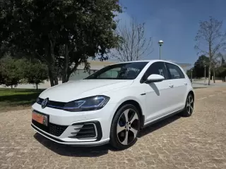 VW Golf 1.4 GTE Plug-in-Hybrid DSG — fotografia 1