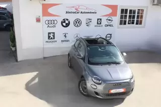 Fiat 500e C Icon — fotografia 1