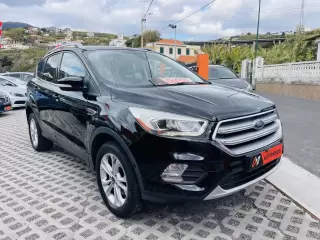 Ford Kuga 1.5 TDCi Business — fotografia 1