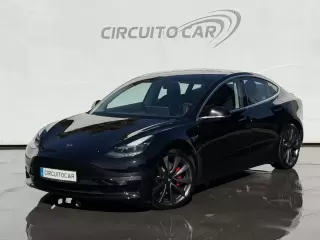 Tesla Model 3 Performance Tração Integral — fotografia 1