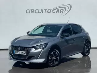 Peugeot e-208 50 kWh Allure — fotografia 1