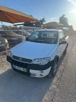 Fiat Strada 1.2 — fotografia 1