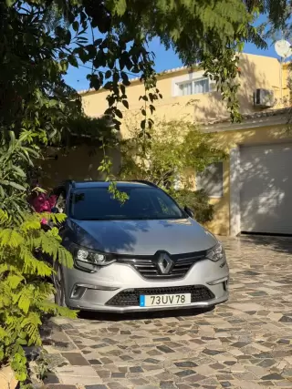 Renault Mégane 1.5 dCi GT Line — fotografia 1