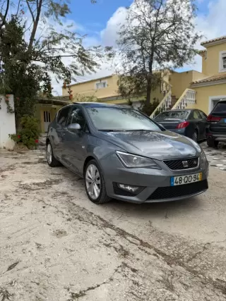 Seat Ibiza 1.4 TDI FR — fotografia 1