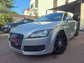 Audi TT Coupé 2 0 Tfsi — fotografia 1