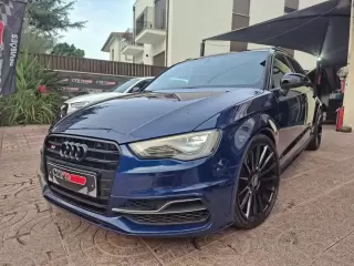 Audi S3 Sportback 2.0 TFSi quattro S tronic — fotografia 1