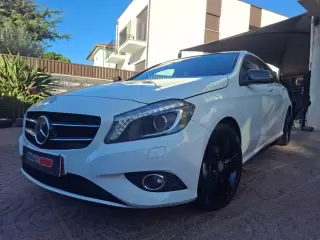 Mercedes-Benz A 200 Cdi 4matic 7g Dct Streetstyle — fotografia 1