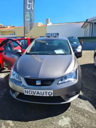 Seat Ibiza 1.2 TDi Style — fotografia 1