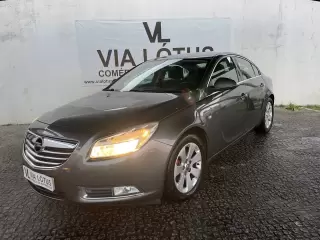 Opel Insignia 2.0 CDTi Selection Active-Select — fotografia 1