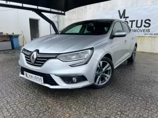 Renault Mégane 1.5 Blue dCi Techno — fotografia 1