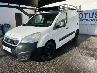 Peugeot Partner 1.6 HDi Style — fotografia 1