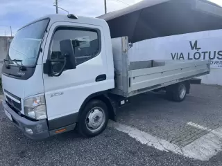 Mitsubishi Canter 3C13 — fotografia 1