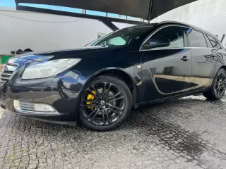Opel Insignia Sports Tourer 2.0 CDTi Cosmo — fotografia 1