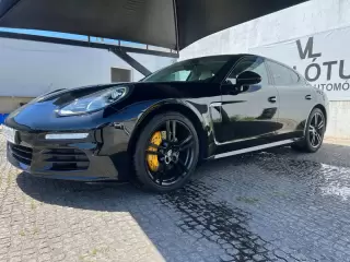 Porsche Panamera 3.0 V6 — fotografia 1