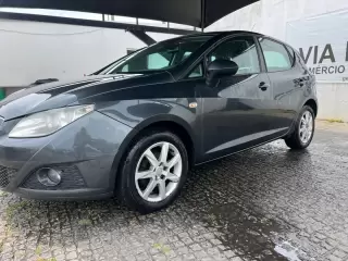 Seat Ibiza 1.2 TDI Style — fotografia 1