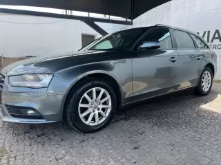 Audi A4 Avant 2.0 TDI — fotografia 1