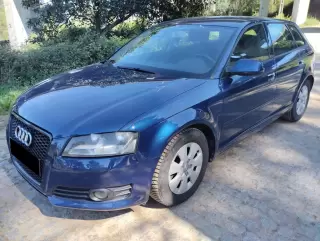 Audi A3 Sportback 1.6 TDI Attraction — fotografia 1