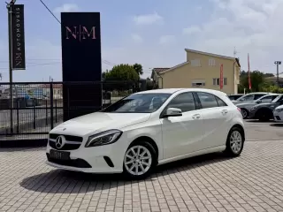 Mercedes-Benz A 200 d Urban — fotografia 1