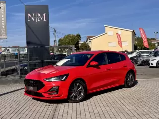 Ford Focus 1.0 EcoBoost ST-Line — fotografia 1