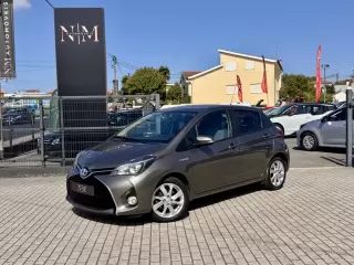 Toyota Yaris 1.5 HSD Sport+Navi — fotografia 1