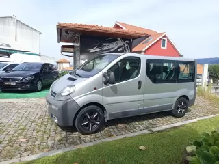 Opel Vivaro 1.9 DTi L1 H1 — fotografia 1