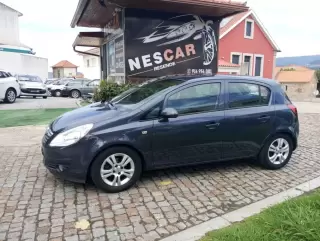 Opel Corsa 1.3 CDTi Enjoy EcoFLEX — fotografia 1