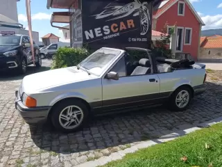 Ford Escort Cabrio XR 3i — fotografia 1